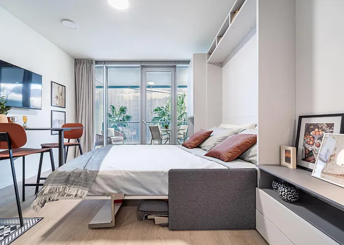 Apartment Joivy Luxury Waterfront With Balcony & Parking In