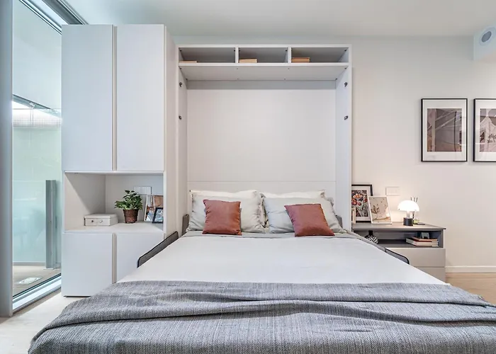 Apartment Joivy Luxury Waterfront With Balcony & Parking In