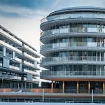 Joivy Luxury Waterfront With Balcony & Parking In Cenova