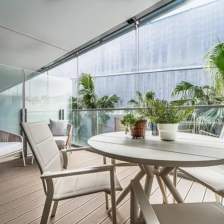 Joivy Luxury Waterfront With Balcony & Parking In *
